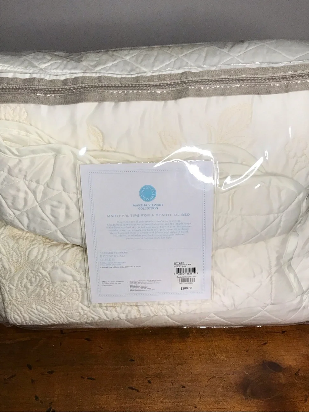 Martha Stewart Pressed Flowers Bedspread & 2 Pillow Covers in Cream Queen